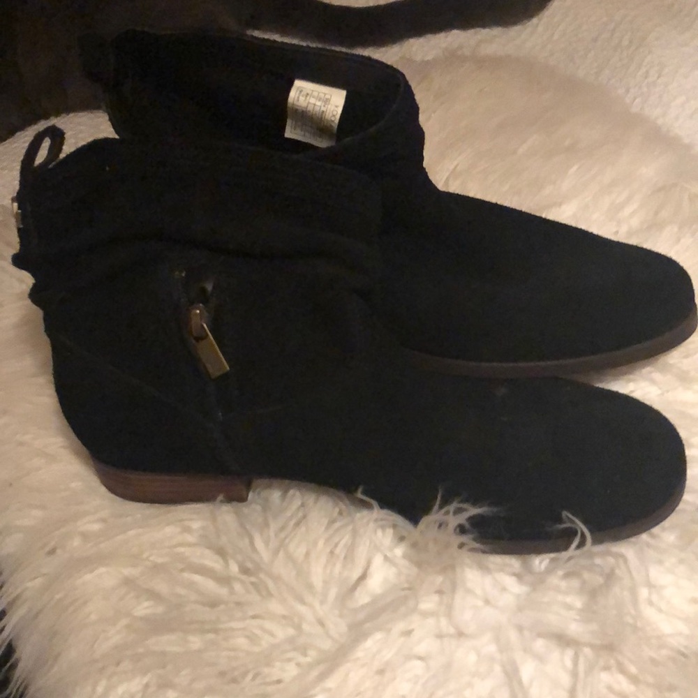 Black kookaburra booties